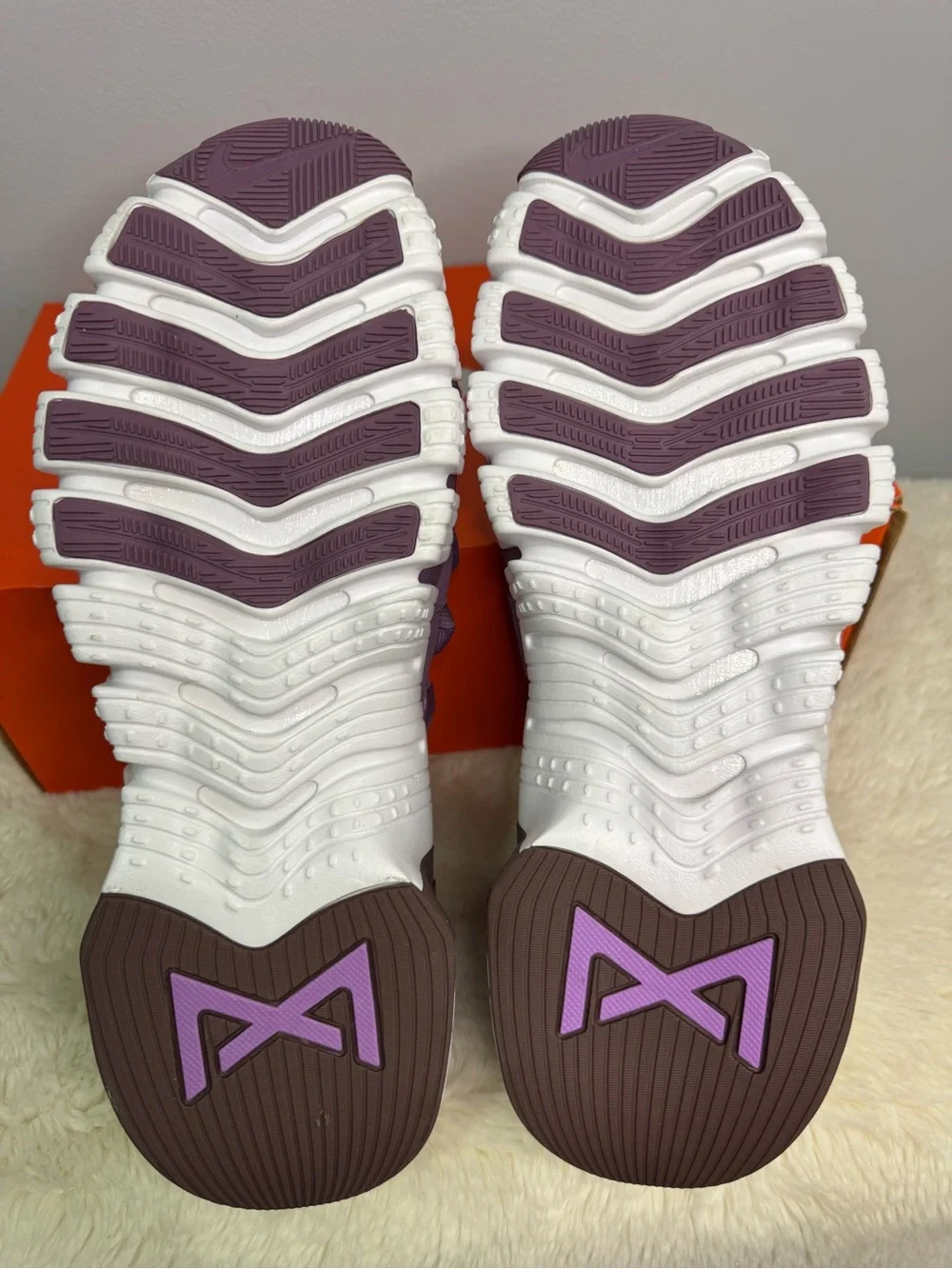 New Women’s Nike Metcon 5 - Size 11.5